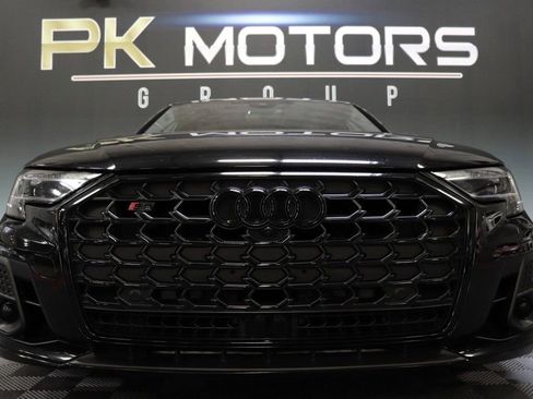 Used 2023 Audi S8 AWD/4WD image 13