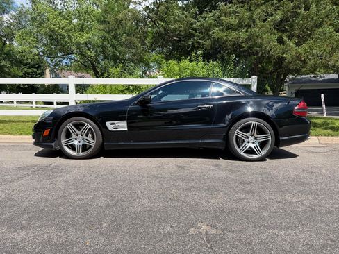 Used 2011 Mercedes-Benz SL 63 AMG image 7