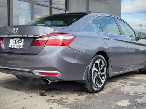 Used 2016 Honda Accord EX image 2
