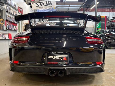 Used 2018 Porsche 911 GT3 RWD image 8