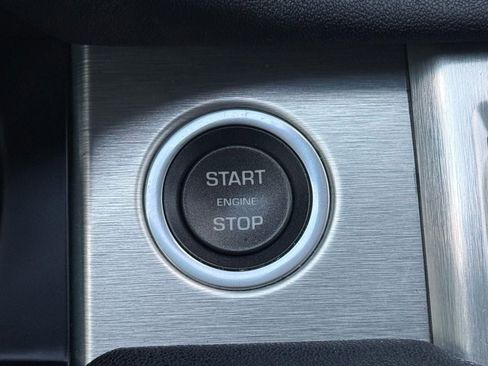 Used 2017 Land Rover Range Rover Evoque SE Premium image 46