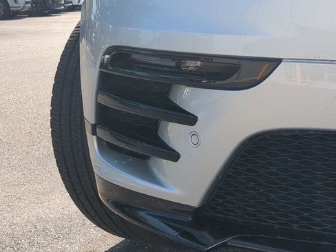 Certified 2025 Land Rover Range Rover Velar Dynamic SE AWD/4WD image 11