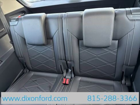 Used 2025 Volkswagen Atlas SE image 22