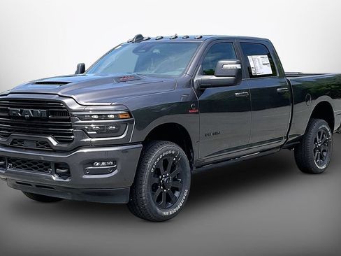New 2026 RAM 2500 Laramie AWD/4WD image 8
