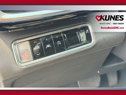 Used 2024 Buick Envision Preferred AWD/4WD image 19