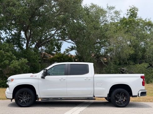 Used 2023 Chevrolet Silverado 1500 RST w/ True North Edition Plus AWD/4WD image 2