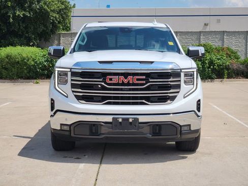 Used 2025 GMC Sierra 1500 SLT AWD/4WD image 2