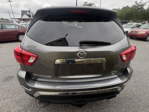 Used 2018 Nissan Pathfinder SV w/ Cargo Package AWD/4WD image 6