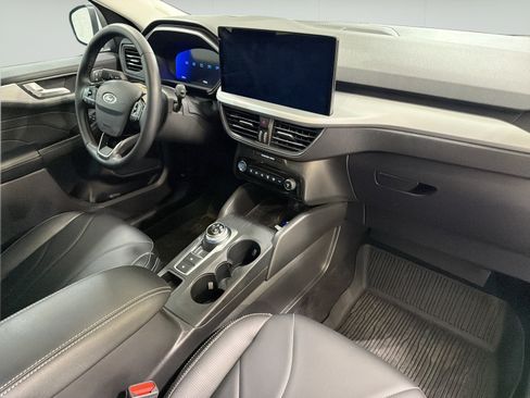 Used 2025 Ford Escape Platinum w/ Premium Technology Package AWD/4WD image 13