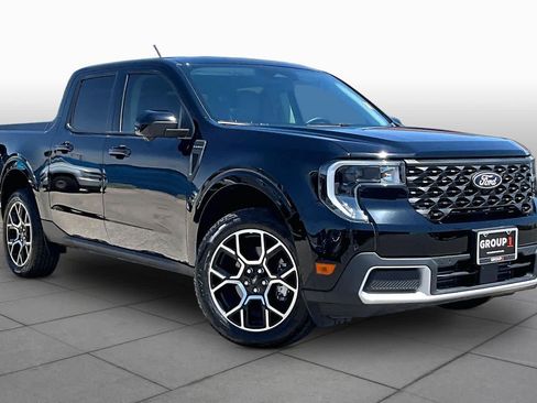 Used 2025 Ford Maverick Lariat w/ 4K Tow Package AWD/4WD image 3