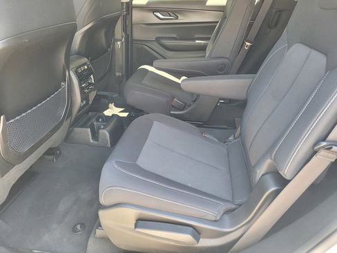 Used 2023 Jeep Grand Cherokee L Laredo AWD/4WD image 7