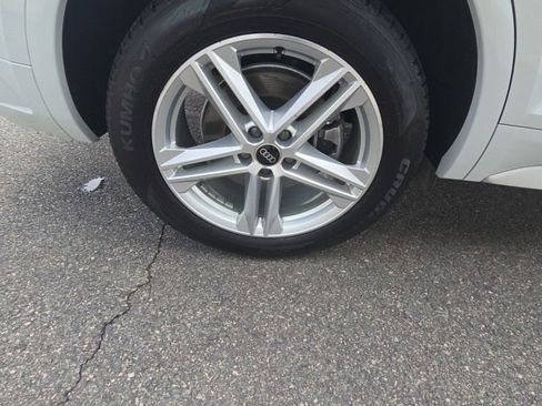 Used 2024 Audi Q5 e Premium Plus w/ Premium Plus Package image 9