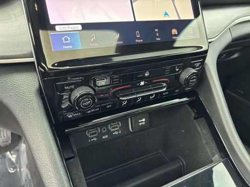 Used 2021 Jeep Grand Cherokee L Limited w/ Trailer Tow Group (B) image 23