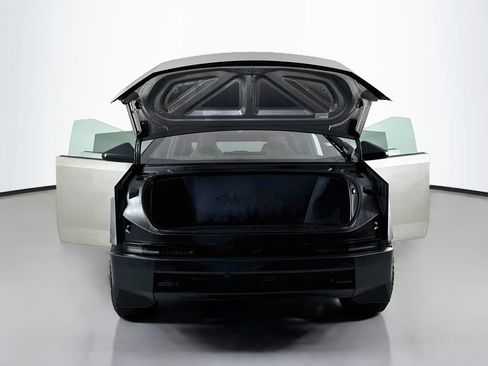 Used 2024 Tesla Cybertruck Cyberbeast AWD/4WD image 33