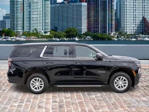 Used 2025 Chevrolet Tahoe LT image 4