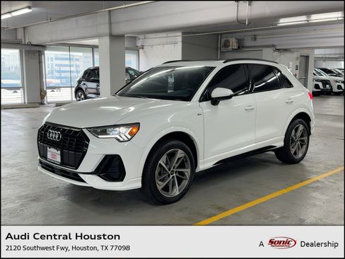New 2025 Audi Q3 2.0T Premium image 1