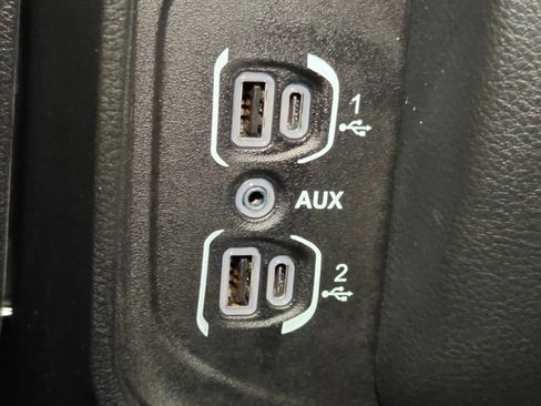 Used 2025 RAM 1500 Big Horn AWD/4WD image 45
