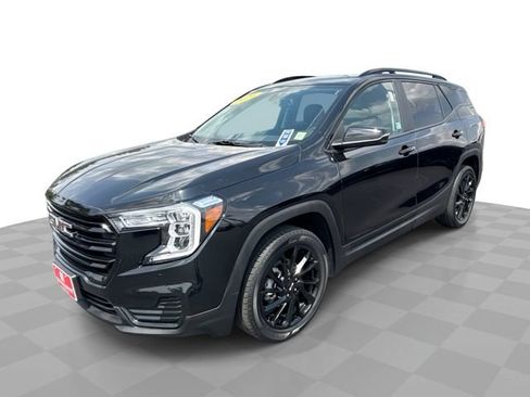 Certified 2023 GMC Terrain SLE w/ Driver Convenience Package AWD/4WD image 1