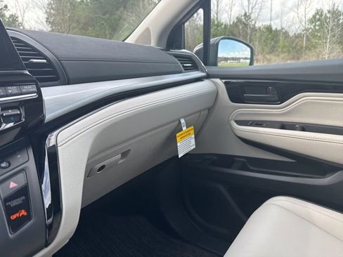 New 2026 Honda Odyssey Touring image 26
