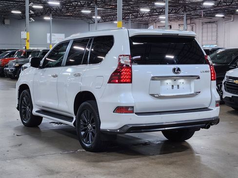 Used 2020 Lexus GX 460 Luxury w/ Luxury Sport Package AWD/4WD image 11