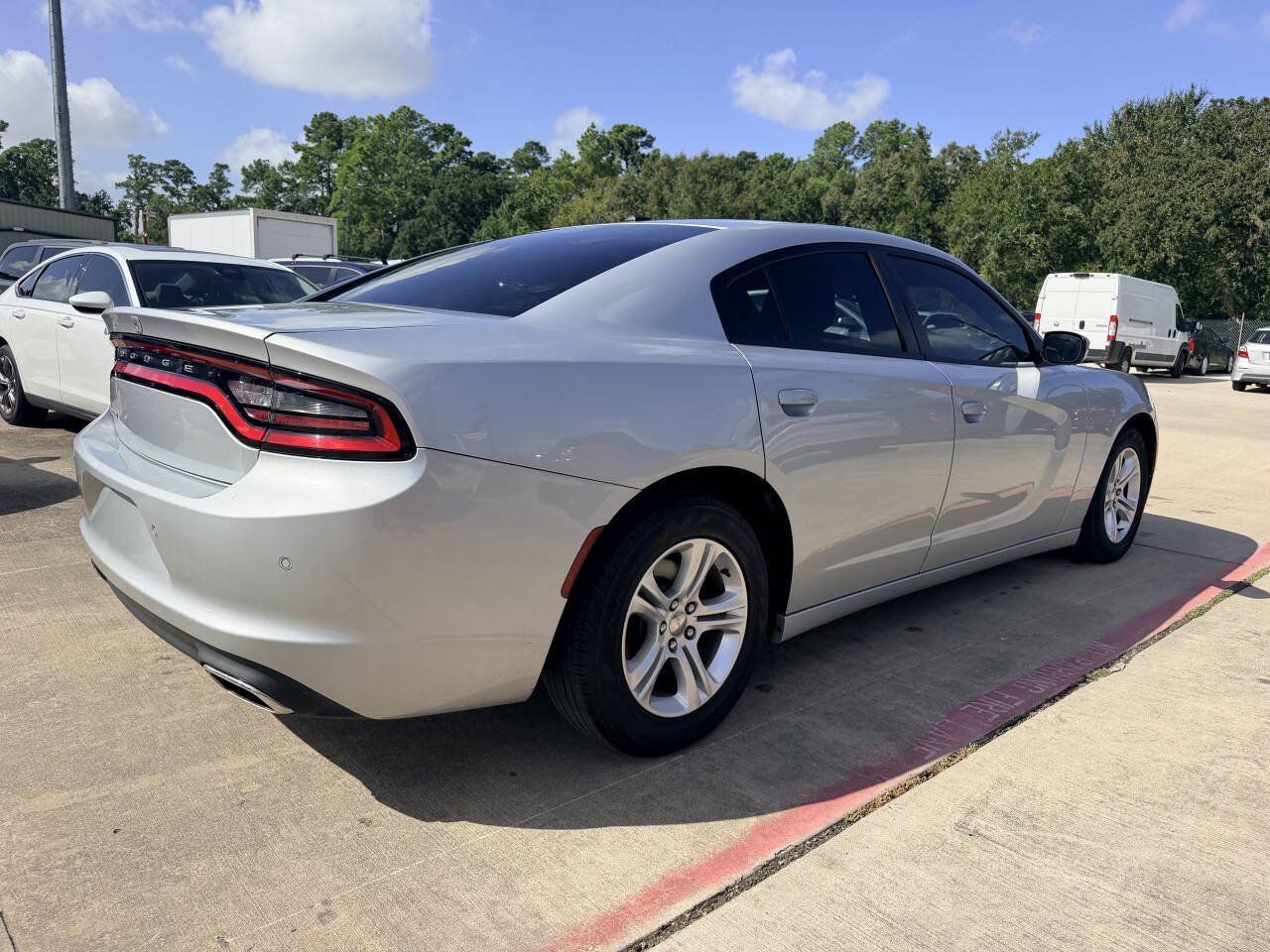 Used 2020 Dodge Charger SXT RWD image 7