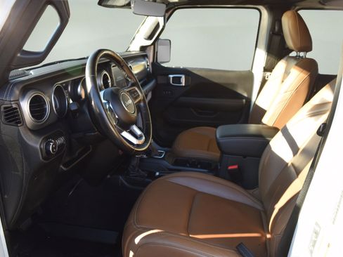 Used 2021 Jeep Gladiator Rubicon image 7