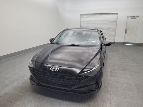 Used 2022 Hyundai Elantra SEL image 15