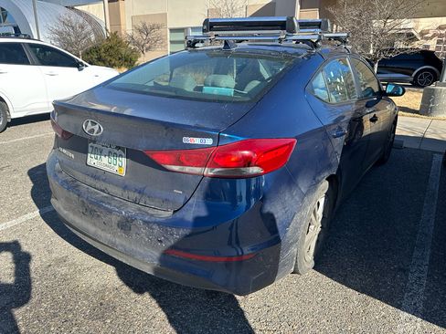 Used 2017 Hyundai Elantra SE w/ SE A/T Tech Package 03 image 4