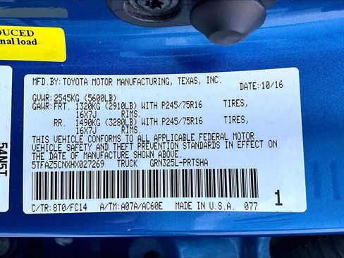 Used 2017 Toyota Tacoma SR5 RWD image 35