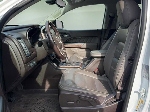 Used 2022 GMC Canyon Denali image 11