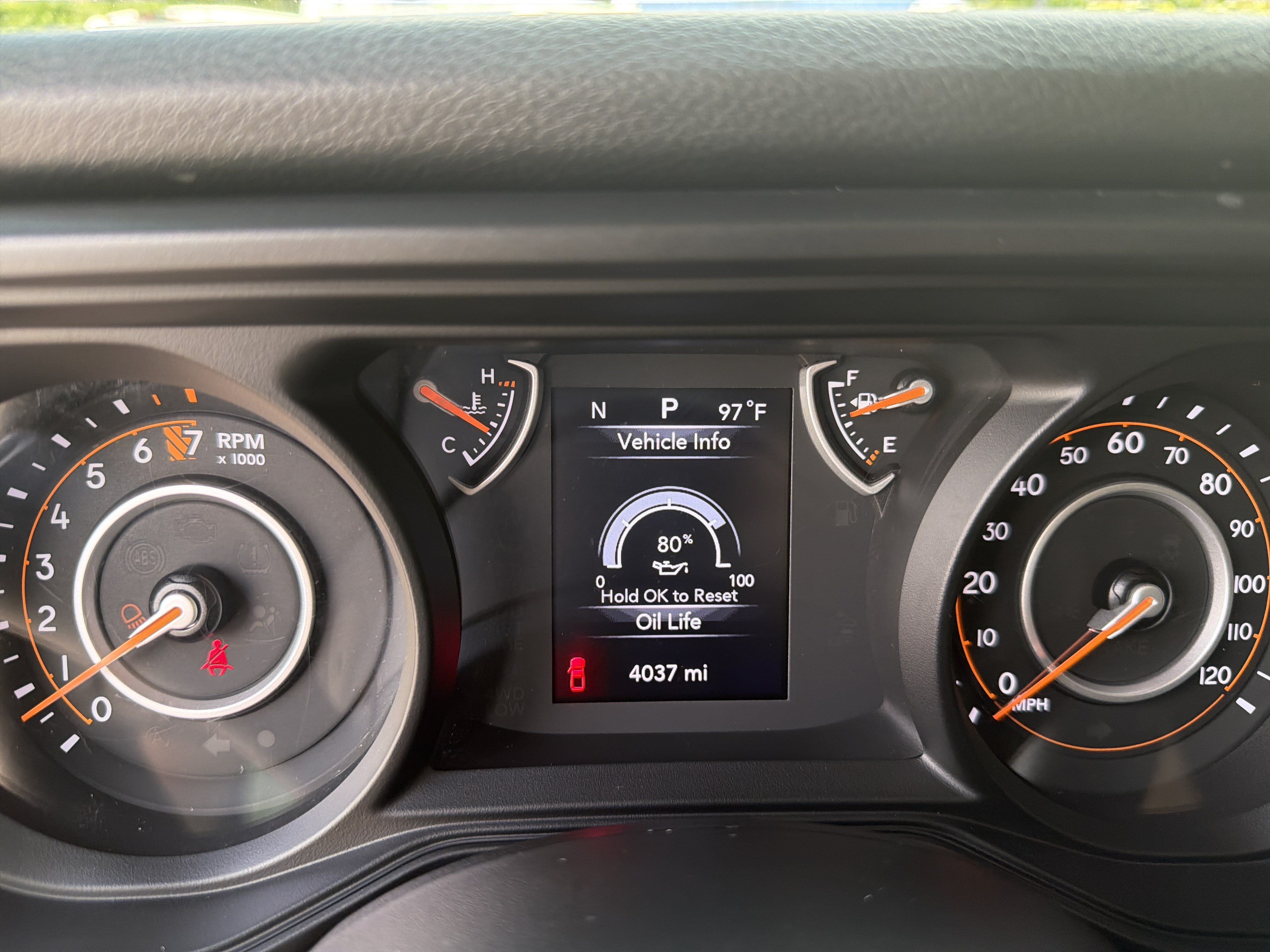 Used 2025 Jeep Gladiator Sport AWD/4WD image 29