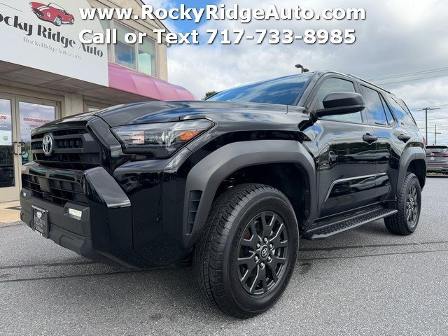 Used 2025 Toyota 4Runner SR5 AWD/4WD image 5
