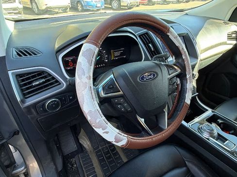 Used 2020 Ford Edge SEL AWD/4WD image 10