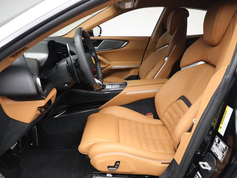 Certified 2024 Ferrari Purosangue image 15