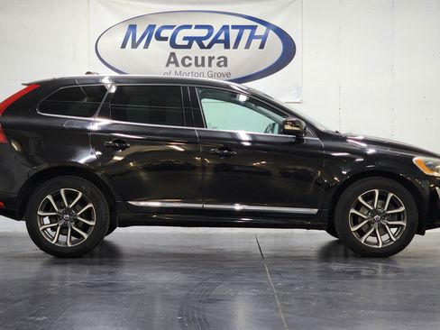 Used 2017 Volvo XC60 T6 Dynamic w/ Climate Package AWD/4WD image 3