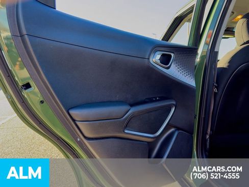 Used 2020 Kia Soul EX image 11