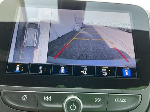 Used 2024 Chevrolet Equinox RS image 2