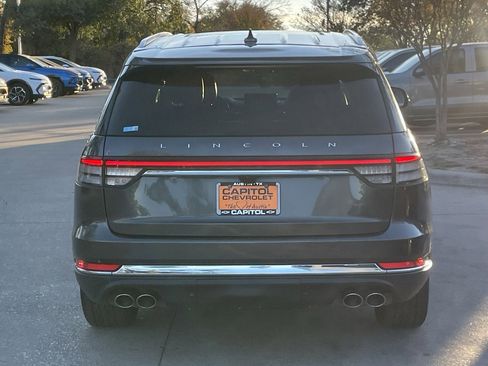 Used 2020 Lincoln Aviator Reserve w/ Equipment Group 201A image 5