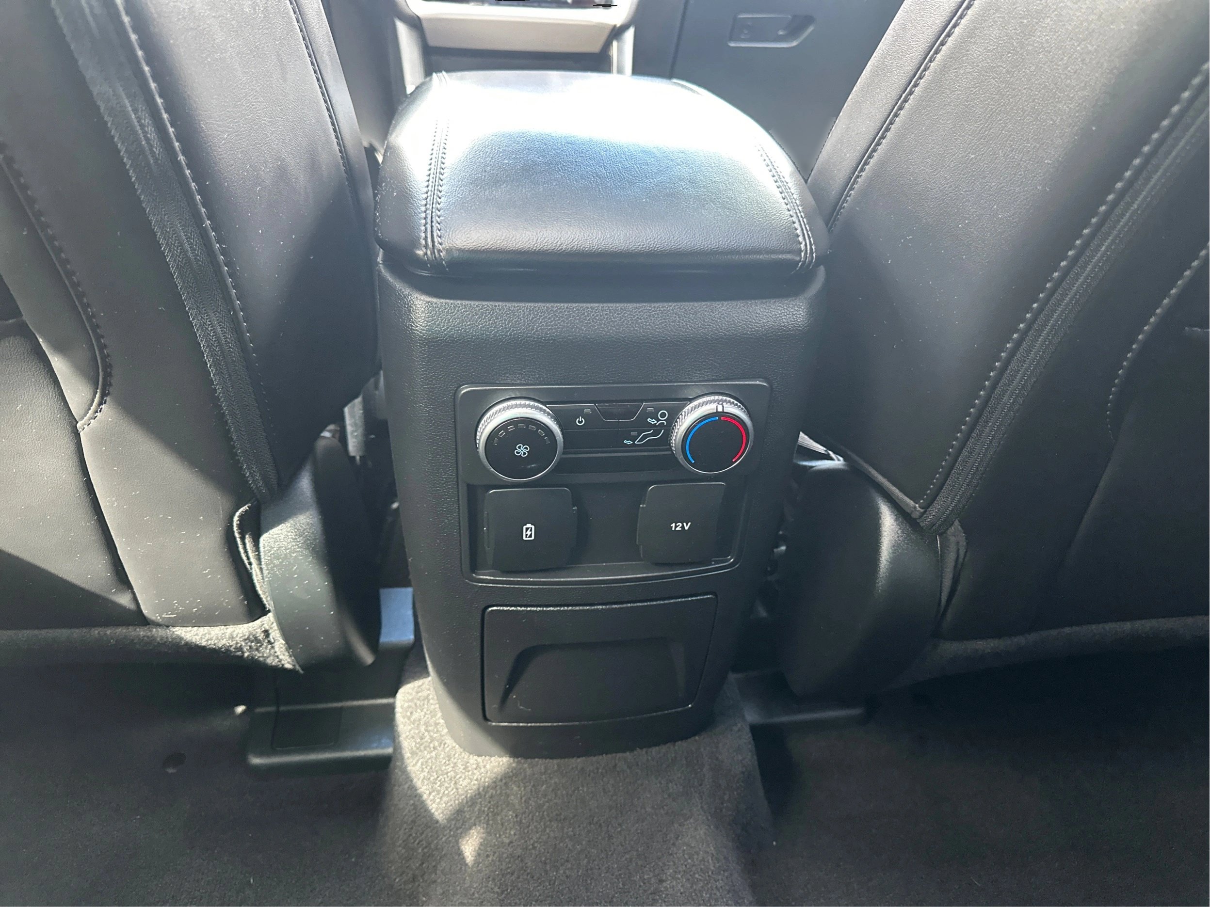 Used 2023 Ford Explorer XLT w/ Equipment Group 202A AWD/4WD image 22