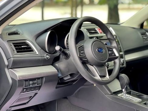 Used 2018 Subaru Outback 2.5i image 16