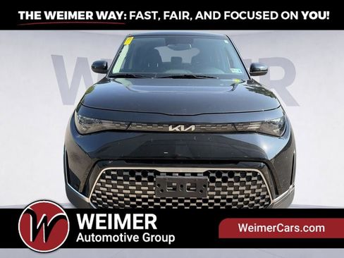 Used 2023 Kia Soul EX FWD image 2