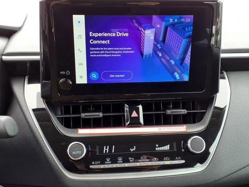 Used 2025 Toyota Corolla LE image 15