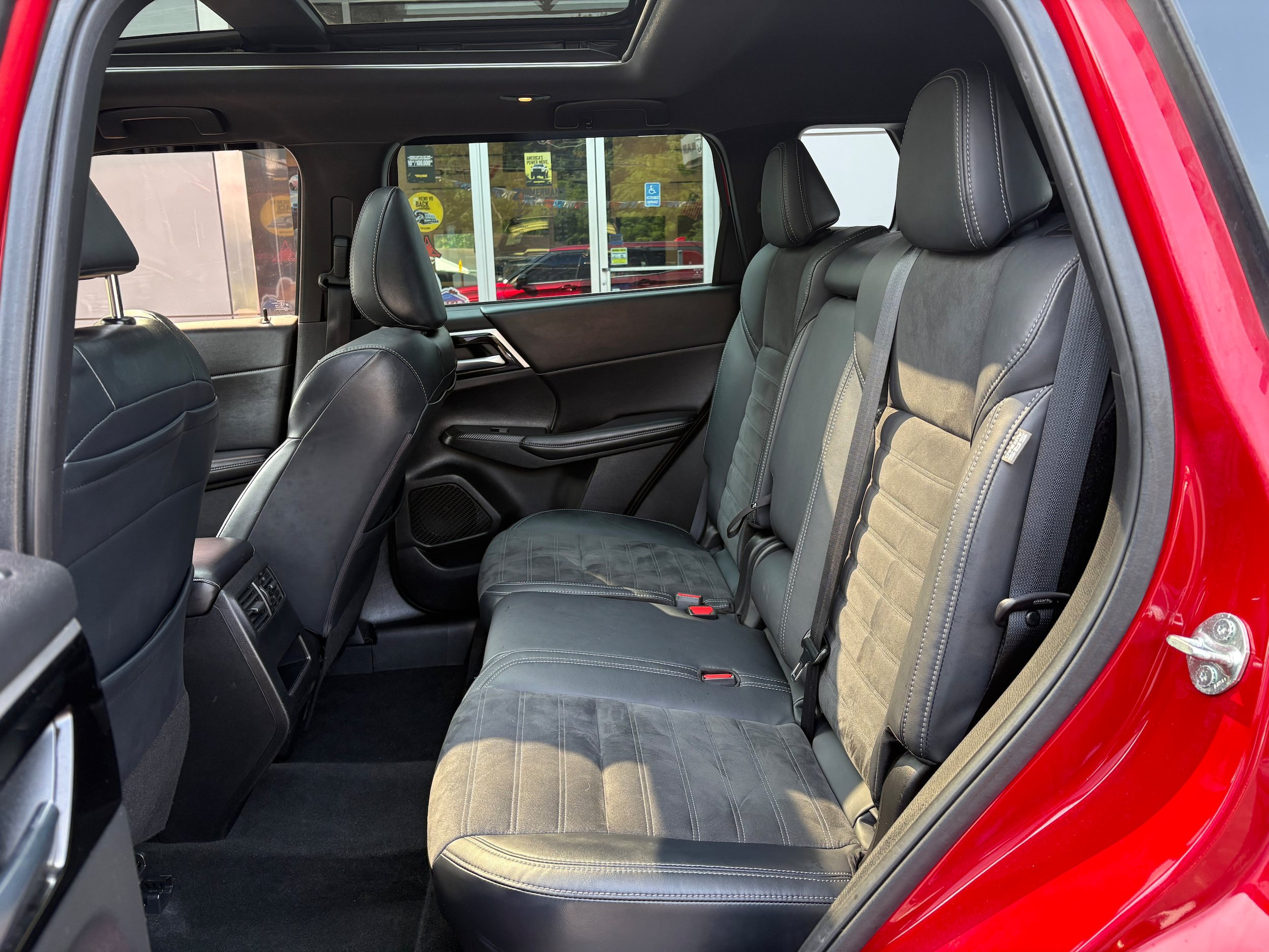 Used 2022 Mitsubishi Outlander SEL Black Edition AWD/4WD image 14