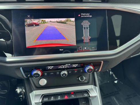 Used 2020 Audi Q3 2.0T Premium Plus w/ Premium Plus Package image 35