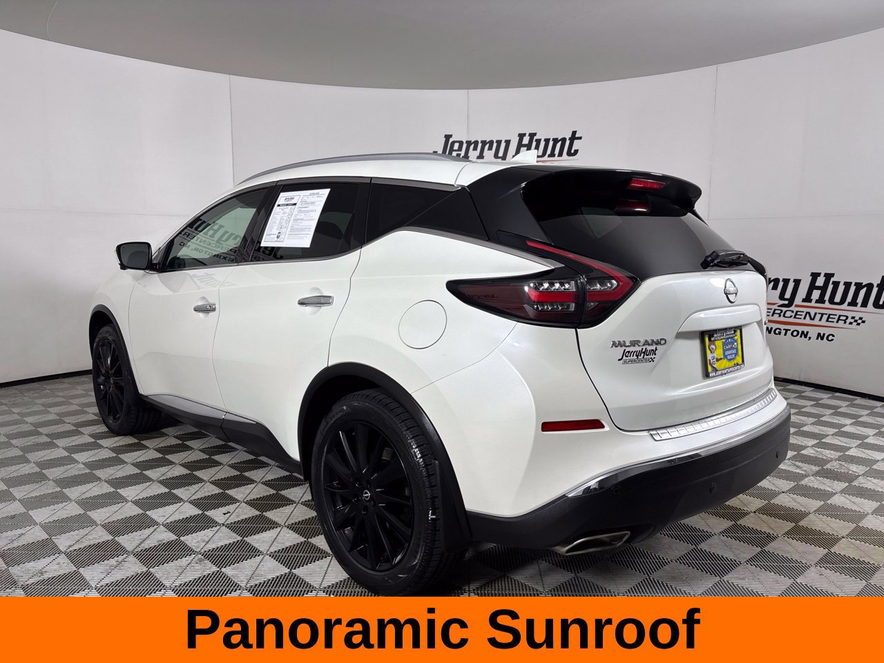 Used 2024 Nissan Murano Platinum w/ Cargo Package FWD image 9