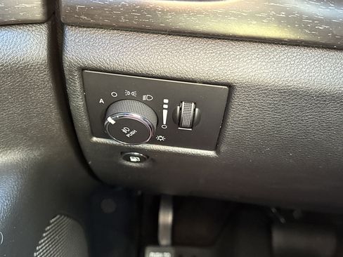 Used 2017 Jeep Grand Cherokee Laredo w/ Quick Order Package 23E image 27