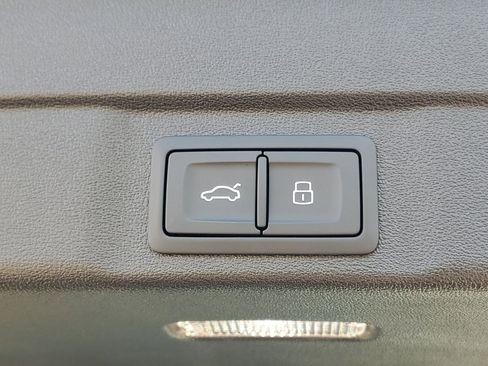 New 2025 Audi A5 2.0T Premium image 10