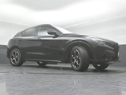 New 2025 Alfa Romeo Stelvio Sprint w/ Veloce Package image 35