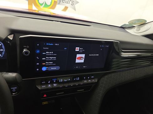 Used 2025 Toyota Camry XLE w/ Premium Plus Package AWD/4WD image 19