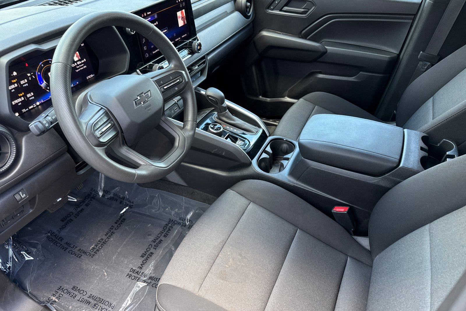 Used 2025 Chevrolet Colorado Trail Boss AWD/4WD image 10